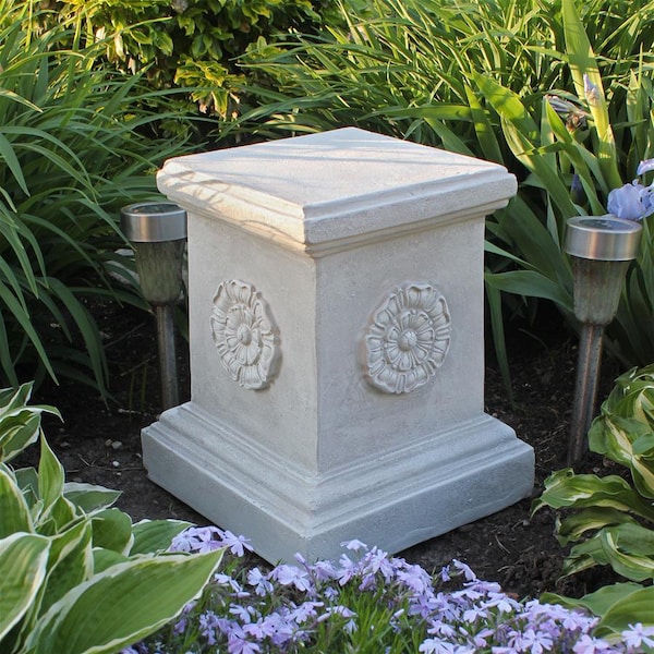 English Rosette Garden Sculptural Plinth: Large